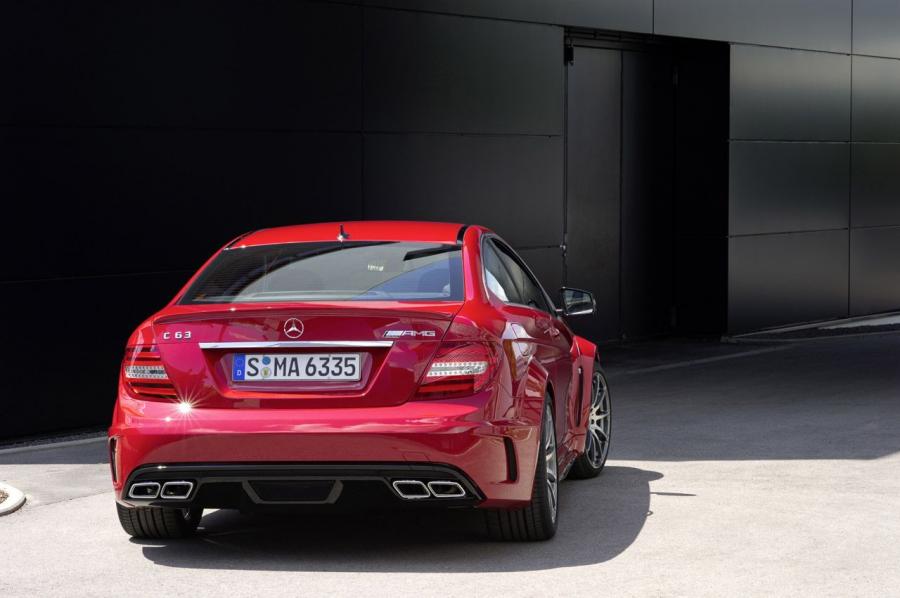  Mercedes-Benz C63 AMG Coupe Black Series 2012 года  (фото 60 из 66)